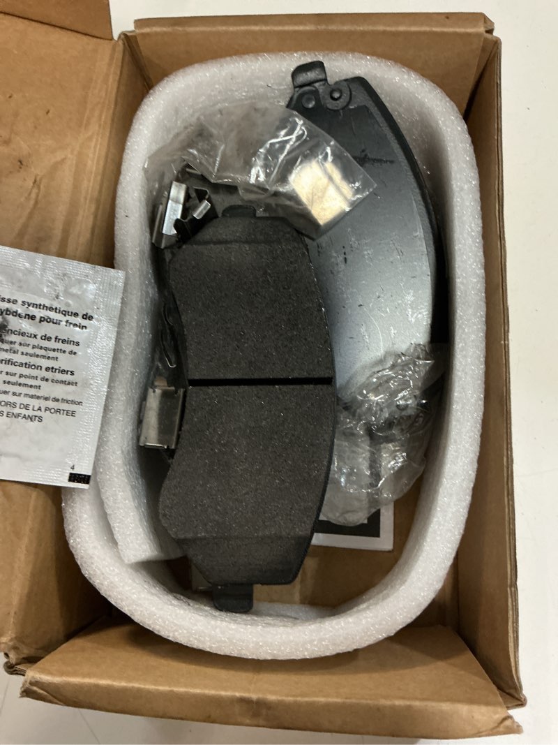 Condition photo showing Good Condition for cciyu d856a front semi-metal brake pads for jeep for liberty 2002-2007,for chrysler for town & country 2004-2007,for voyager 2001-2003,for dodge for caravan 2001-2007,for grand caravan 2001-2004 front[d856a]