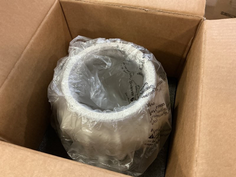 Condition photo showing Good Condition for le tauci 9.3" ceramic vase, artisan large white ceramic vase for modern farmhouse home decor, substantial & stable, handcrafted flower vase, living room & dining room table centerpiece, rustic white white 9.3 inch