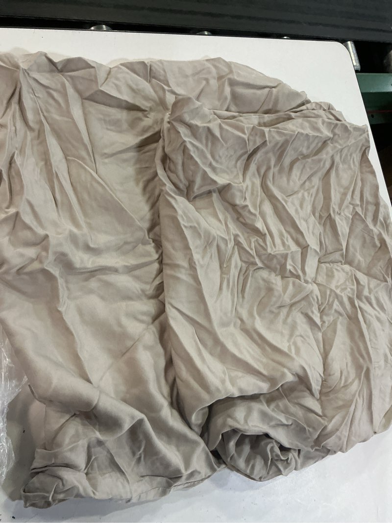 Condition photo showing Good Condition for bamboo pillowcase set, standard, sand