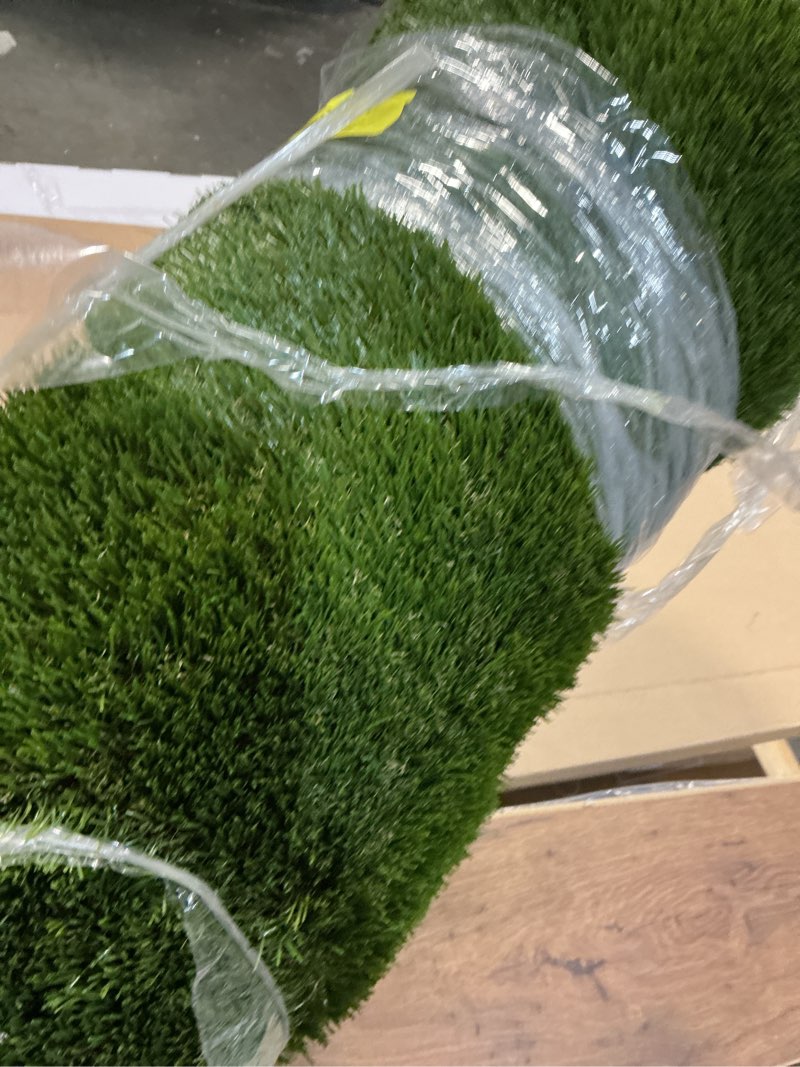 Condition photo showing Good Condition for sv7'x13' realistic indoor/outdoor artificial grass/turf 7 ft x 13 ft (91 square ft)