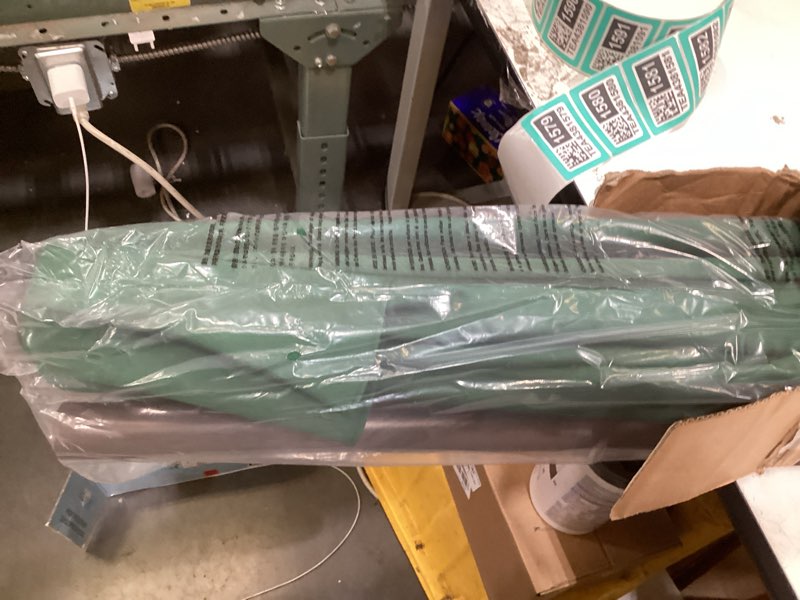 Condition photo showing Good Condition for areshark 10 ft outdoor patio umbrella, patio table umbrella with push button tilt and crank, outdoor patio umbrellas with 8 fiberglass ribs, patio umbrellas for market, garden, pool (dark green) dark green 10ft