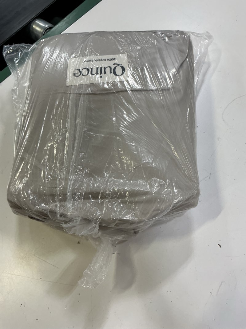Condition photo showing Good Condition for organic crisp percale duvet cover set, full/queen, dove