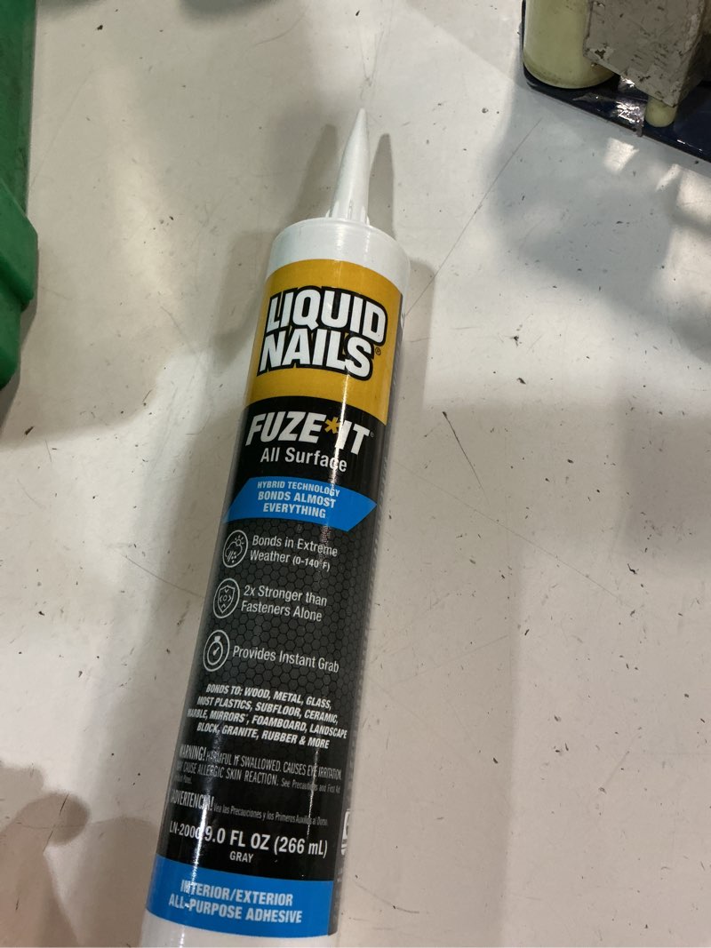 Condition photo showing New/Like New for liquid nails ln-2000 6 pack 9 oz. fuze it all surface construction adhesive, gray