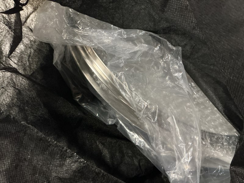 Condition photo showing Good Condition for LOLYKITCH 14 Inch Tri-ply Stainless Steel Paella Pan with Lid, Detachable Handle Skillet, Induction Compatible Flat Bottom, Rust Proof & Warp Resistant, Large Oven Safe Cookware for Family of 5-8 14 Inch with Lid