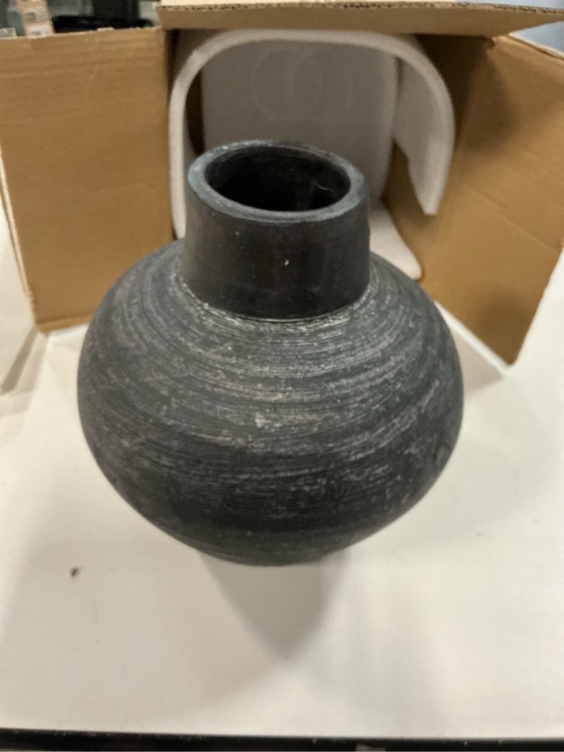 Condition photo showing Good Condition for Handmade 10'' Black Rustic Clay Vase, Large Black Round Terracotta Vase, Stone Textured Farmhouse Pottery Pot 4'' Mouth