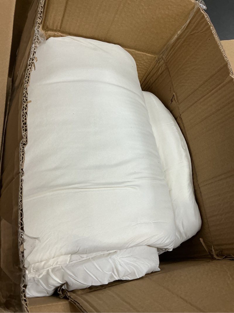 Condition photo showing Good Condition for Amazon Basics Warm, Soft King Size All-Season Down-Alternative 3-Piece Comforter Bedding Set, Pinch Pleat With Piped Edges Design, Cream Cream King