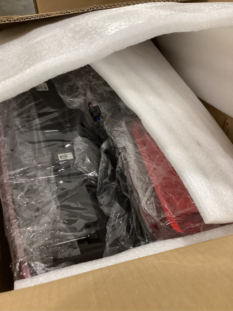 Condition photo showing Good Condition for led tail lights assembly compatible with 2019-2025 chevy silverado 1500 2020-2025 2500hd 3500hd srw, rear light taillights replacement # gm2800311 84678149 84554658 gm2801311 2019-2025 led