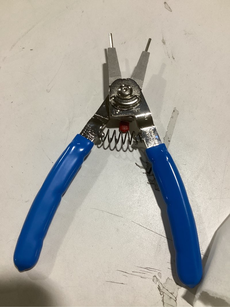 Condition photo showing Good Condition for Channellock 926 6 1/4-inch Retaining Ring Pliers
