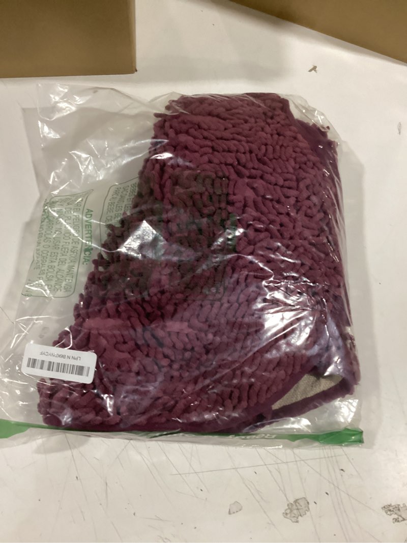 Condition photo showing Good Condition for purple heart shaped chenille bath mat soft absorbent plush microfiber bathroom rug non-slip machine washable shaggy mats carpet for shower, bedroom, bathtub, 28"x31" purple 2'7" x 2'4" (heart)