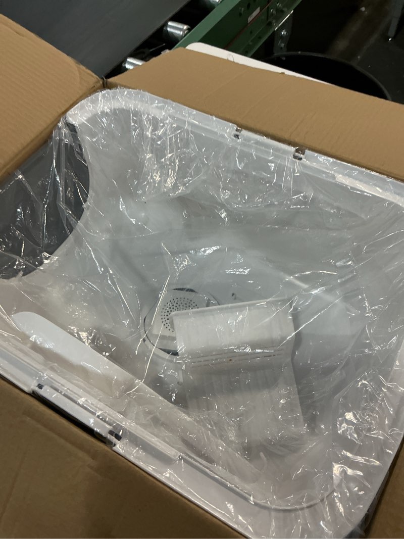 Condition photo showing Good Condition for Sfozstra Cat Urine Litter Box with Pedal, Fully Enclosed Leak-Proof for Small Cats Under 8 IB, High Edge and Odorless, Easy to Carry and Clean (Grey with Handle, S) gray with pedal(S)