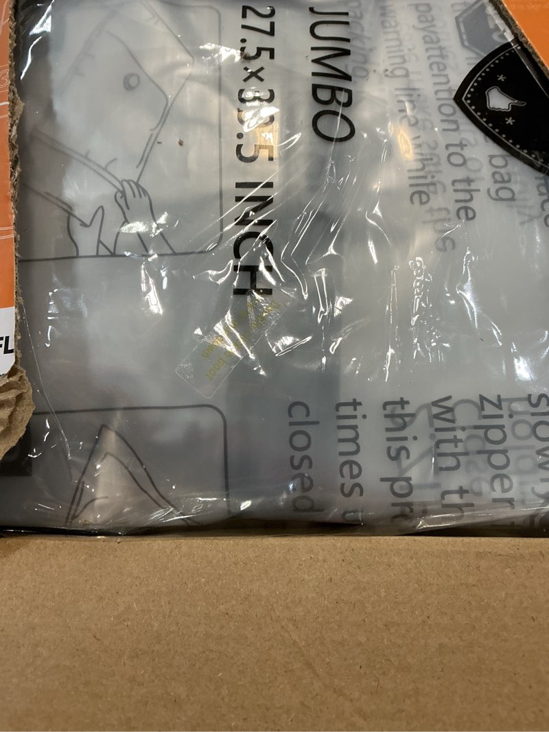 Condition photo showing New/Like New for gongshi 32 pack vacuum storage bags with electric pump space saver bag for clothes, mattress, blanket, duvets, pillows, comforters,travel 32 combo-epump