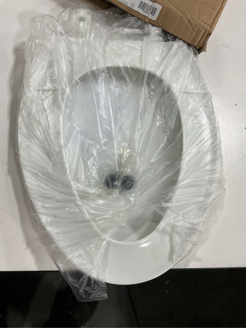 Condition photo showing New/Like New for bemis elongated closed-front toilet seat and lid with easy clean hinge