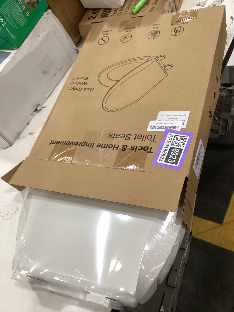 Condition photo showing New/Like New for toilet seat round soft close16.5'', toilet lid slow close quiet no slam, easy installation & release?safe pp material easy clean, comfortable ergonomic design, 2 years support, white plastic white round 16.5inch
