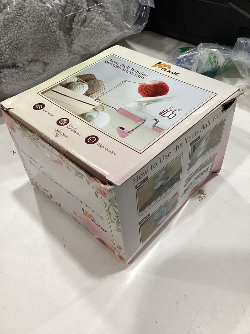 Condition photo showing Good Condition for Yarn ball winder