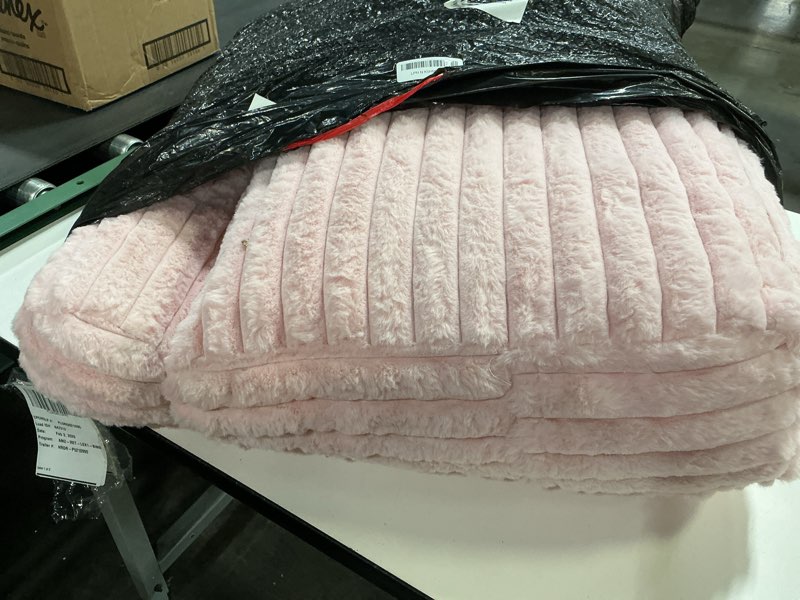 Condition photo showing Good Condition for HIGOGOGO Triangular Headboard Wedge Pillow with a Cylindrical Pillow and Memory Foam Filling, Daybed Pillows for Sitting up, Reading or Working with Removable Cover,Twin 39.4"x19.7" Twin Pink