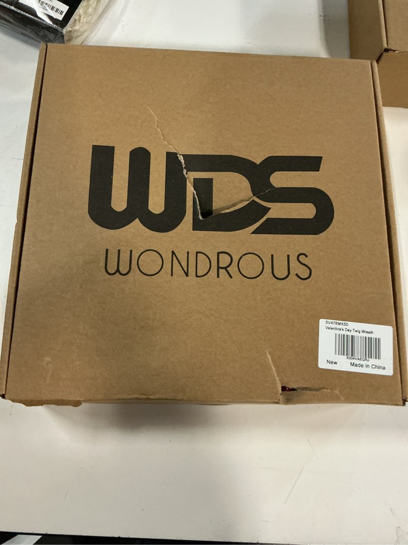 Condition photo showing New/Like New for WDS WONDROUS 18.8 Inch Valentine's Day Wreath, Heart and Lip Decor with Red Pink Berries for Front Door, Wedding, Party Decorations Red & Pink & Brown set of 1