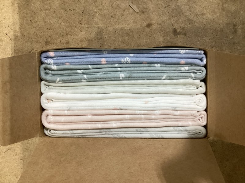 Condition photo showing New/Like New for organic burp cloths baby boy, girl - 6-pack large 100% cotton burping cloths for babies, spit up rags, super absorbent, ultra soft newborn rag, gender neutral, machine washable, durable (fleur) fleur shea