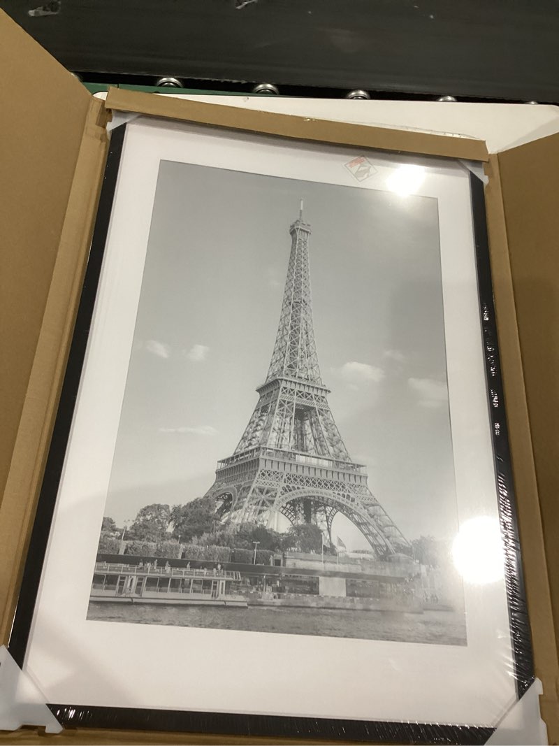Condition photo showing Good Condition for upsimples 20x30 poster frame, display pictures 16x24 with mat or 20 x 30 without, wall hanging picture frames, black, 1 pack black 20x30