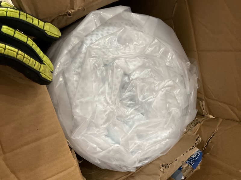 Condition photo showing Good Condition for queen 10” mattress