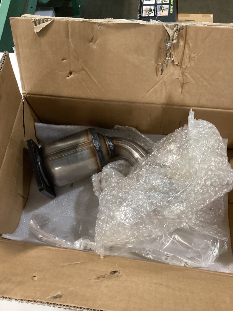 Condition photo showing As Is for 2pcs front catalytic converters left & right replacement for nissan maxima 3.5l v6 2009-2014 641424 641425