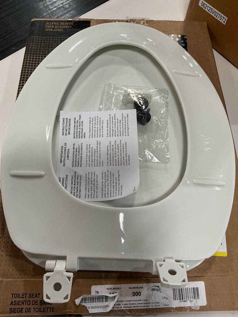 Condition photo showing Good Condition for bemis 170 000 toilet seat, elongated, plastic, white