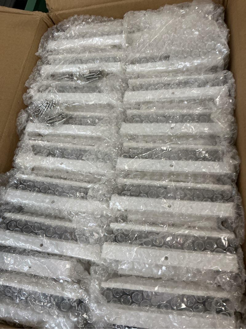 https://lotting-media.assets.bidfta.com/lotting_6e55a3fb-fde5-4dfd-a930-0662b1cd54af