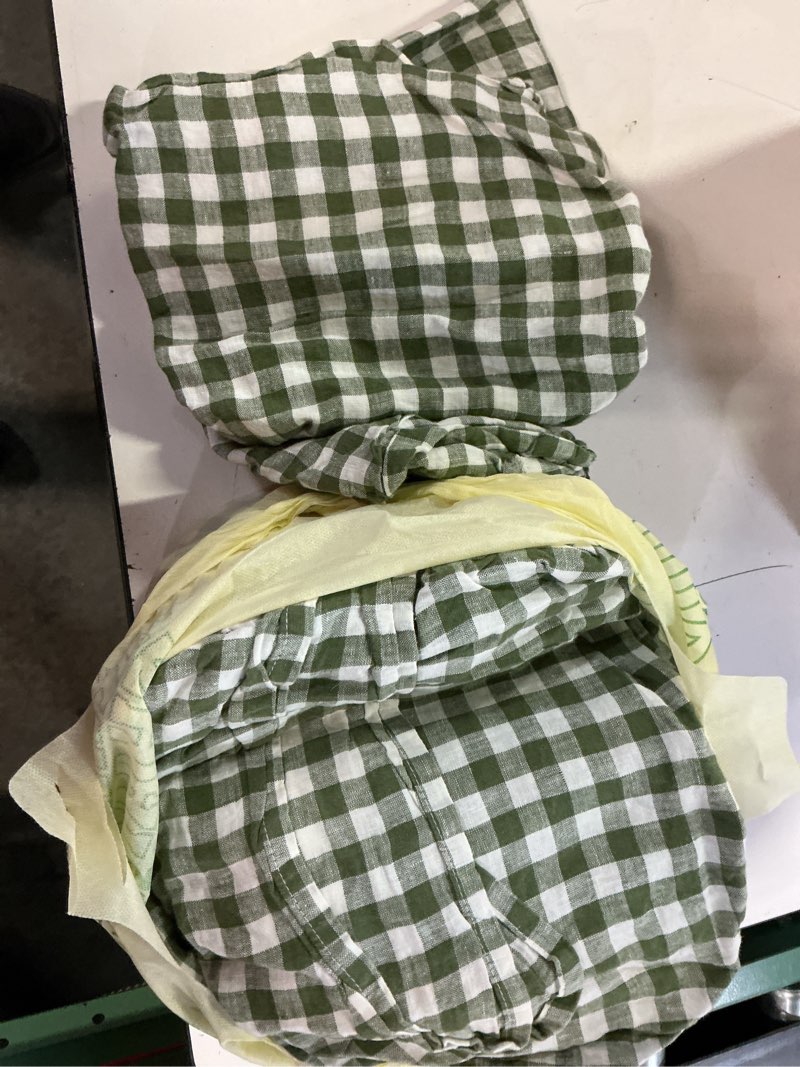 Condition photo showing Good Condition for european linen gingham sheet set, king, olive gingham