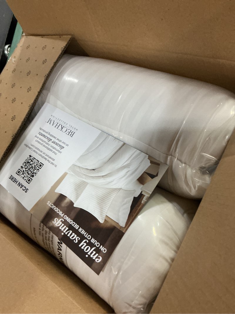 Condition photo showing New/Like New for Beckham Hotel Collection Bed Pillows Standard/Queen Size Set of 2 - Original Soft Down Alternative Pillow for Sleeping - Soft Support for Back, Stomach or Side Sleepers Queen / Standard White