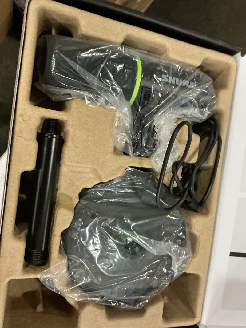 Condition photo showing Good Condition for shure mv6 wired dynamic microphone for gaming, computer, voice, recording, notebook, headset, live streaming, vocals, singing, music, black