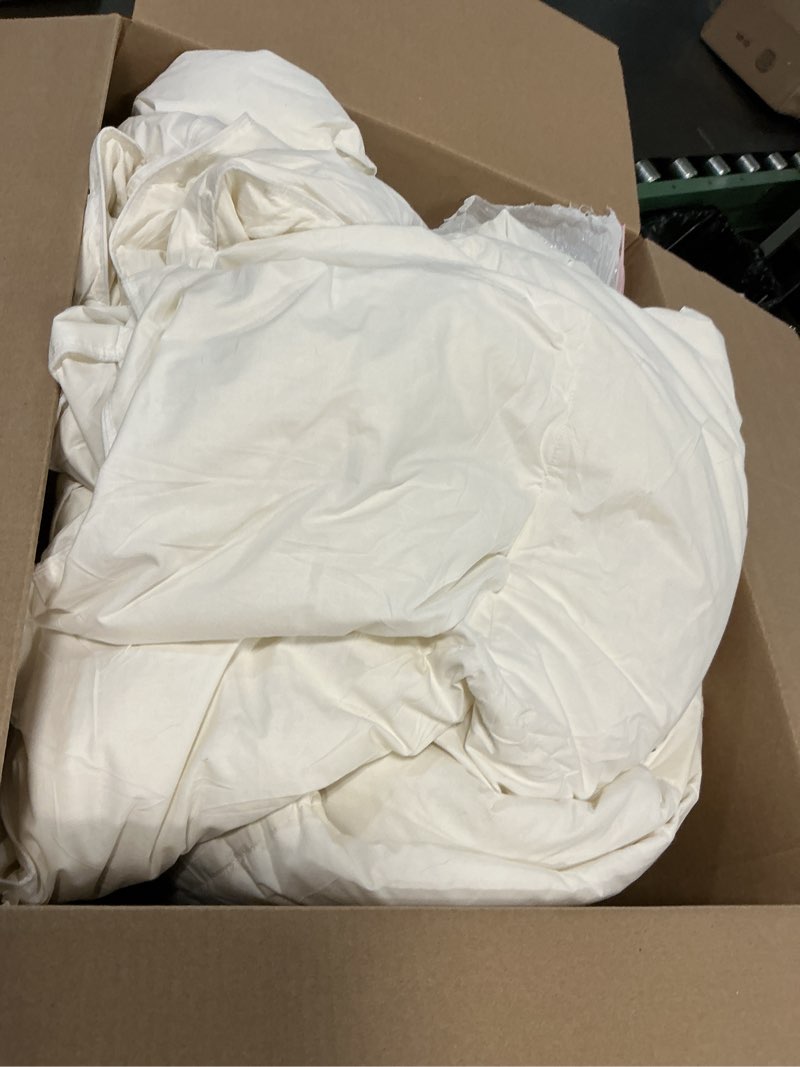 Condition photo showing Good Condition for whatsbedding white queen size feather down fiber comforter, filled with feather and down fiber, all season fluffy ultra soft 100% cotton duvet insert, luxury hotel bedding style comforter,90"x90"