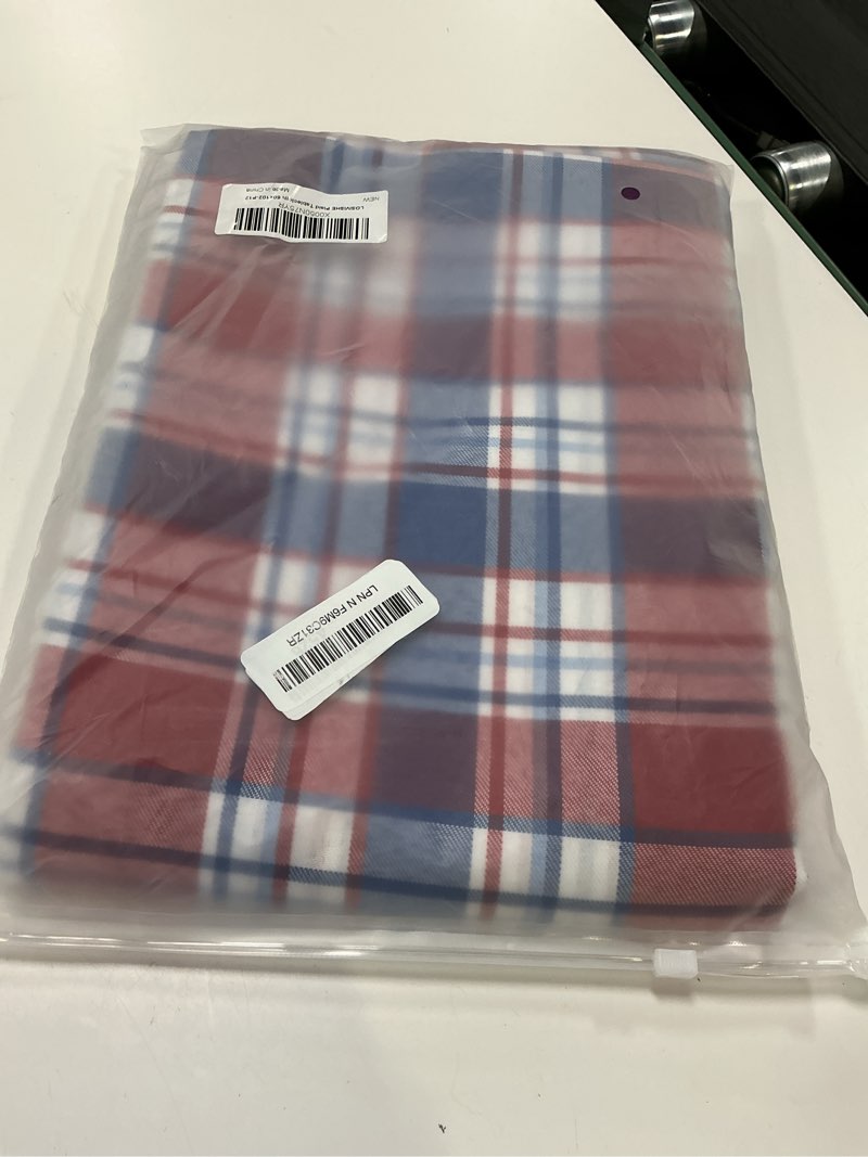 Condition photo showing New/Like New for 4th of july red white and blue plaid tablecloth – waterproof patriotic independence day table cover for bbq, picnic, party, farmhouse kitchen & outdoor decor, w60 x l102 in 102" x 60" (rectangular) liberty plaid