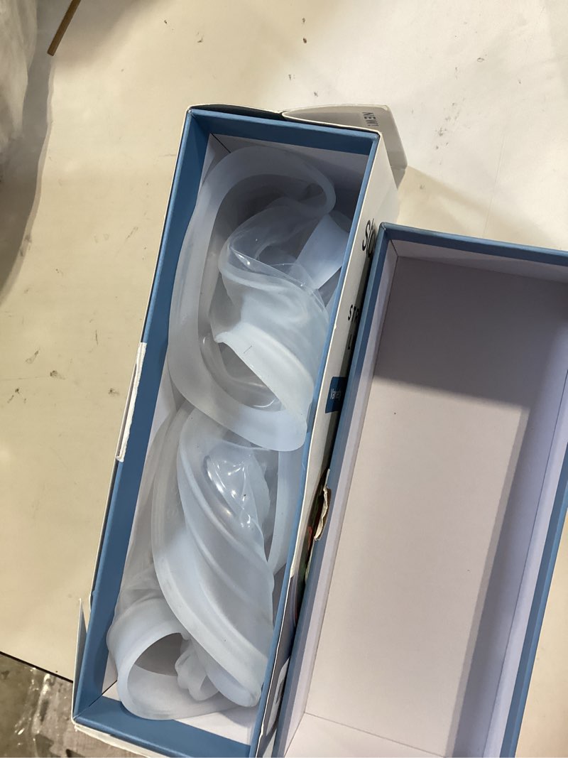 Condition photo showing Good Condition for stasher premium reusable silicone stretch lids, clear, 4pk of 9”, 6.5”, 4.5”, and 2.5” lids, airtight seal, food container covers, bpa free, leak-free, dishwasher safe, microwave safe, eco-friendly variety 4-pack