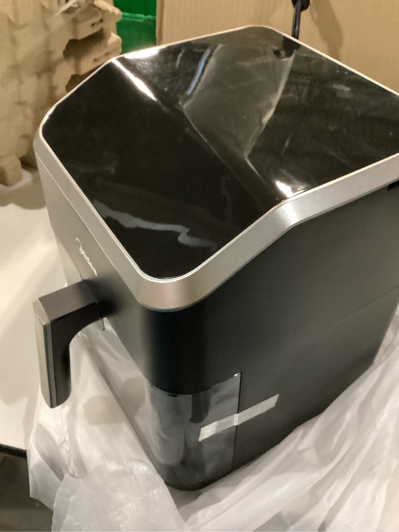 Condition photo showing New/Like New for midea heatxpress™ air fryer, 7.8 qt, see-thru window, 8-in-1 oven, digital controls, black