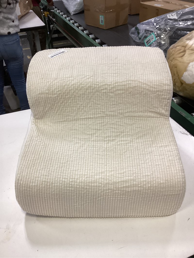 Condition photo showing Good Condition for Dog Stairs & Steps for High Beds, 2 Steps High Density Foam Waterproof Dog Ramp for Small Dogs and Cats, Pet Stairs with Washable Cover for Bed, Couch, Sofa and Car, Beige (H: 11.8") Beige 2.0 2-Step 11.8"H