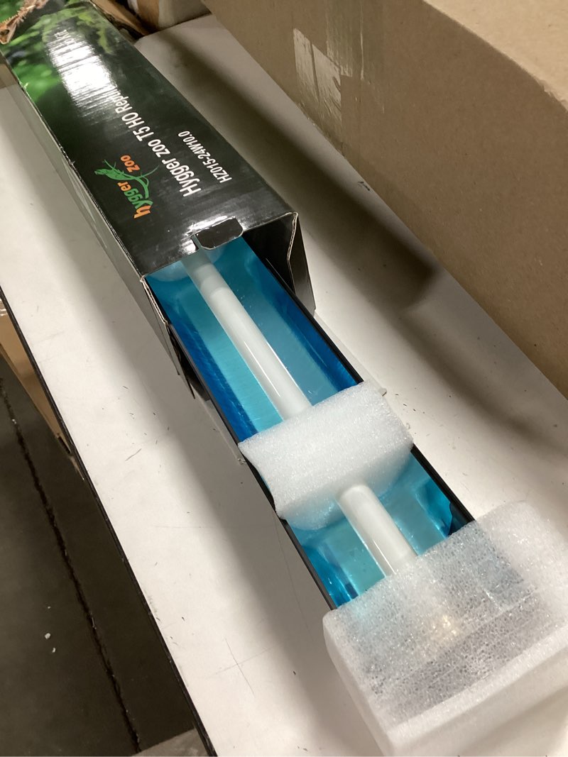 Condition photo showing Good Condition for T5 UVB Reptile Light Fixture HO UVB Bulb Lighting Combo Kit, 10.0 UVB Light for Reptiles Terrarium Hood with 24W Reptile Light Bar UVA UVB Desert Lamp for Bearded Dragon Turtle Tank, 22Inch T5 24W 22Inch