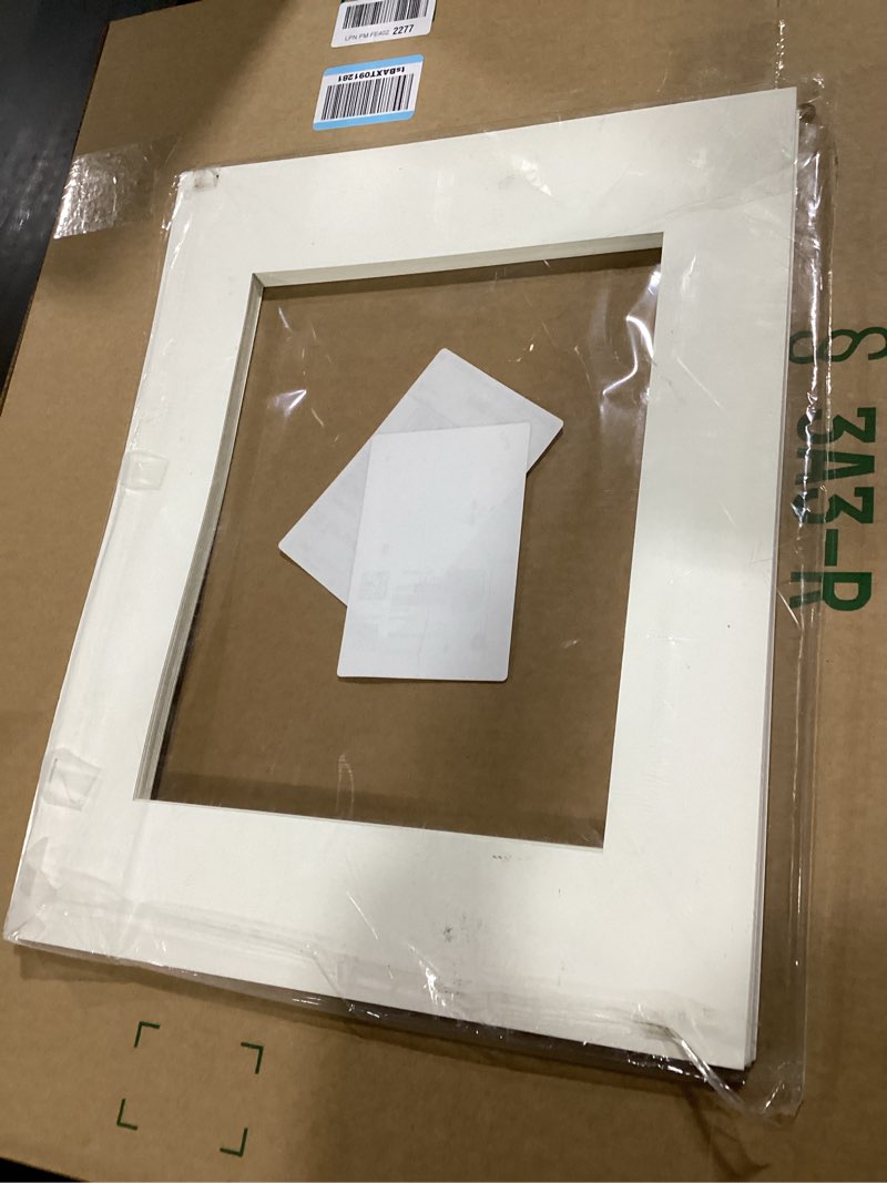 Condition photo showing Good Condition for 15 Pack 20x16 Black Picture Mats, Frame Mattes for 11x14 Pictures Display Photo Frame Mat Core Bevel Cut Mat Board Show Kit for Photos, Prints, Artworks 20x16 for Photos 11x14