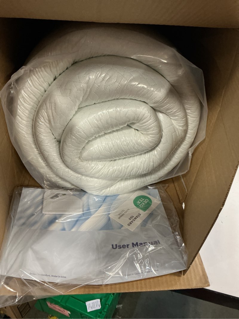 Condition photo showing New/Like New for 3 inch gel memory foam mattress topper queen, cooling mattress topper with removable & washable bamboo cover, certipur-us certified