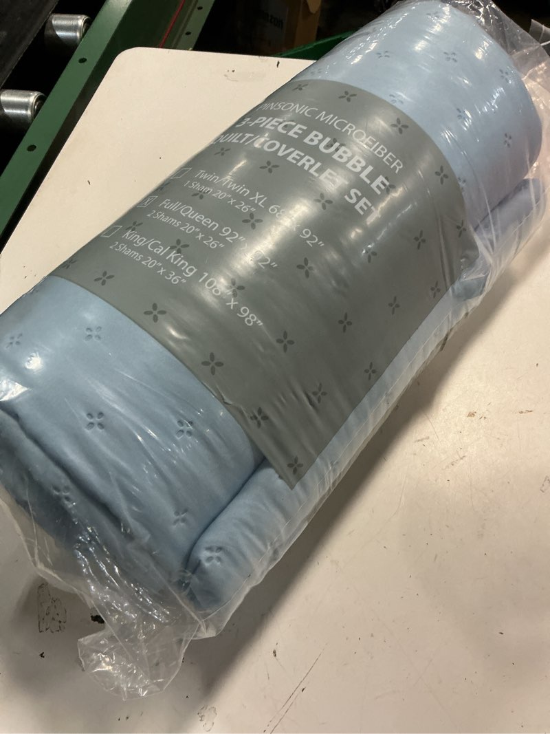 Condition photo showing New/Like New for swift home bubble debossed pinsonic 3pc pastel color lightweight quilt coverlet & sham bedding set full/queen baby blue