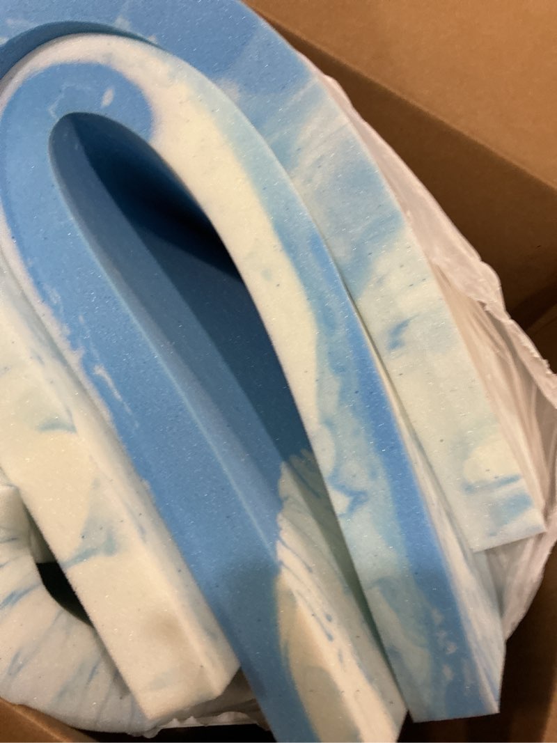 Condition photo showing Good Condition for mks dream komfort gel foam mattress topper 5 cm for mattresses, h3/h4 memory foam with ergonomic shape, pressure relief effect and breathable cover