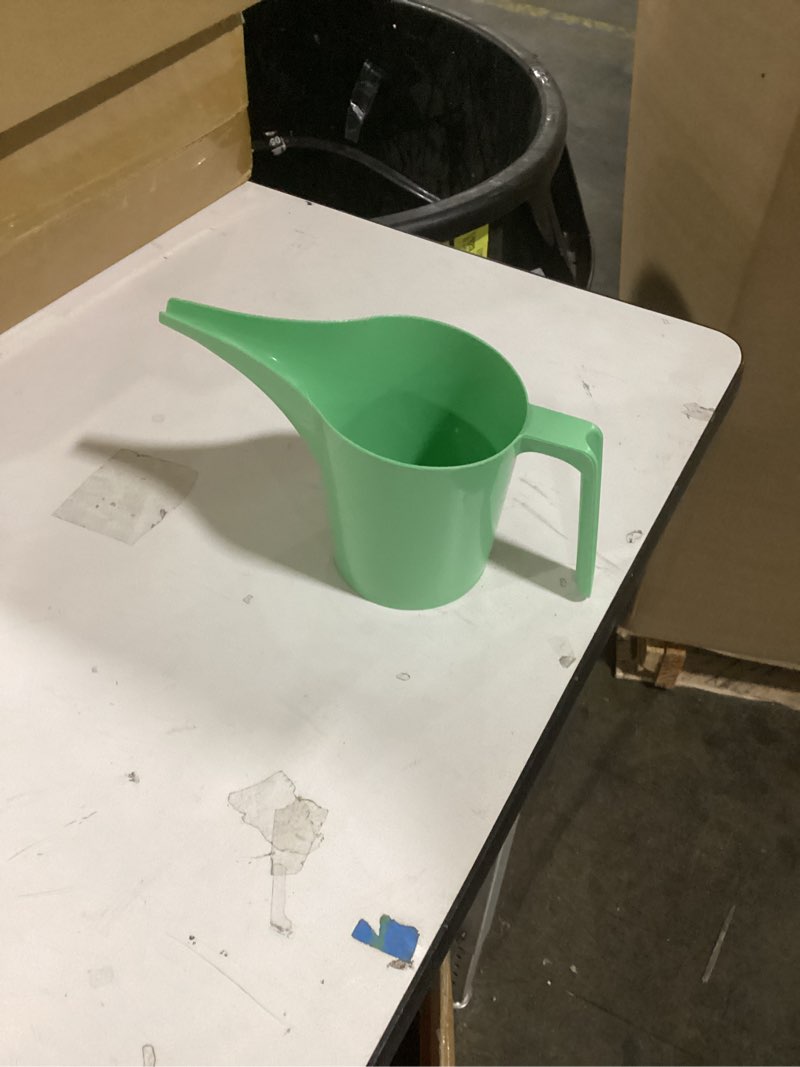 Condition photo showing Good Condition for Bird Seed Scoop, Pet Food Bird Seed Scoop Large Capacity Suitable Narrow Spout Suitable for Tube Feeders for Filling Avian Birds Feeders Small Animal Food(Green)