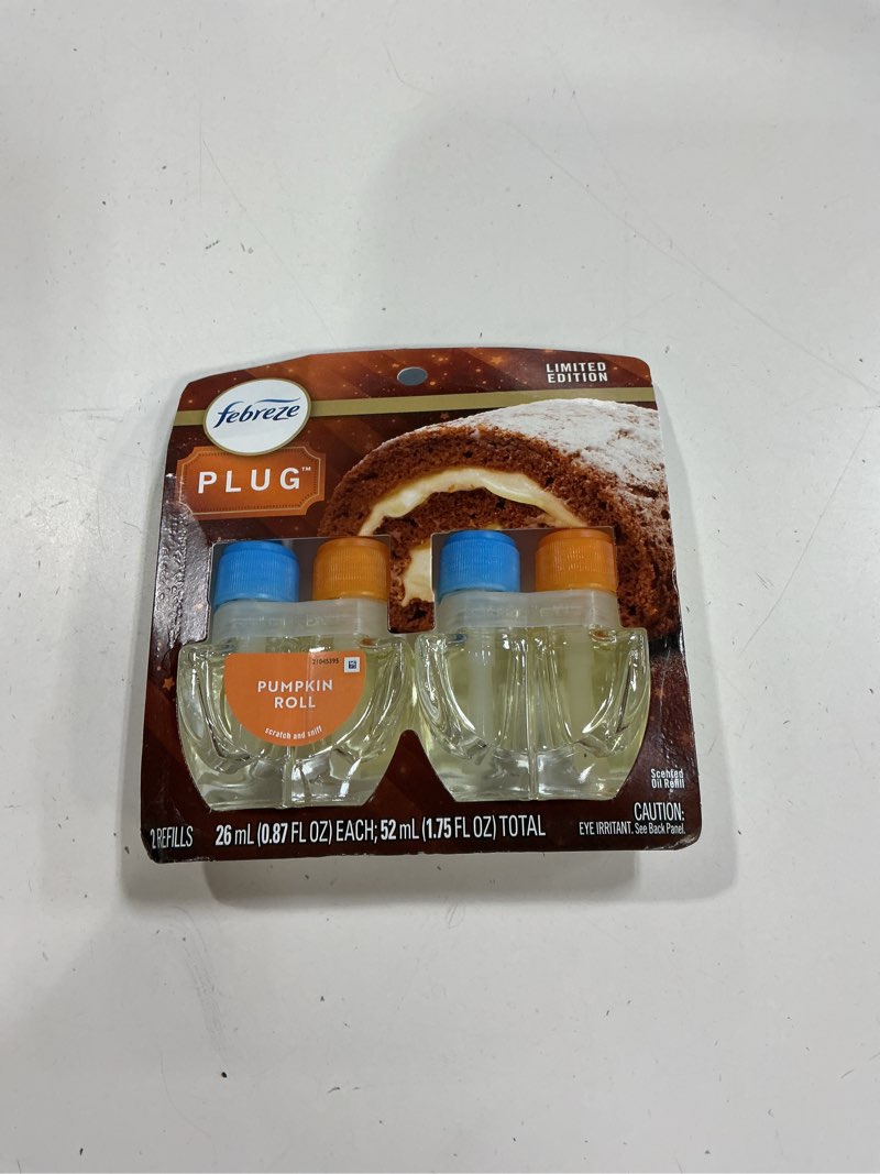 Condition photo showing New/Like New for febreze plug in air freshener  odor-fighting scented oil refill  pumpkin roll  2 refill