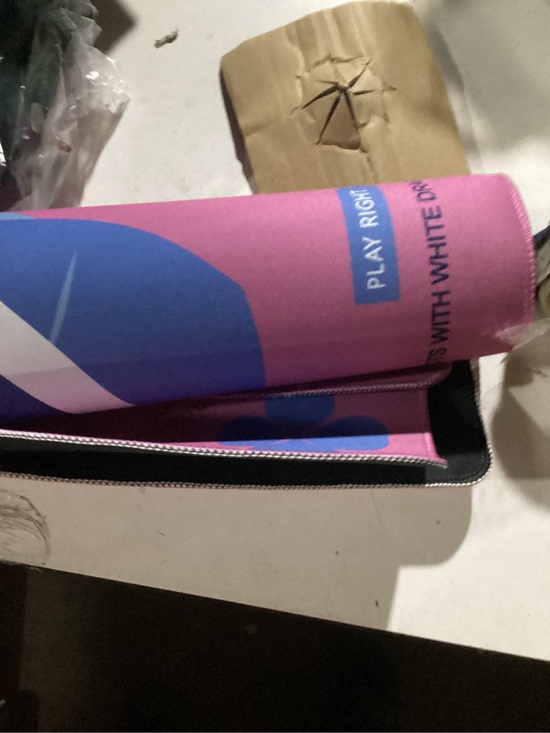 Condition photo showing Good Condition for Newoh Mahjong Mat for Table, 32x32 Inch Neoprene Mahjong Table Cover with Rules, Non-Slip & Noise Reduction Portable Gaming Mat for Poker, Board Games, Cards, Tiles & Dominoes (Pink)