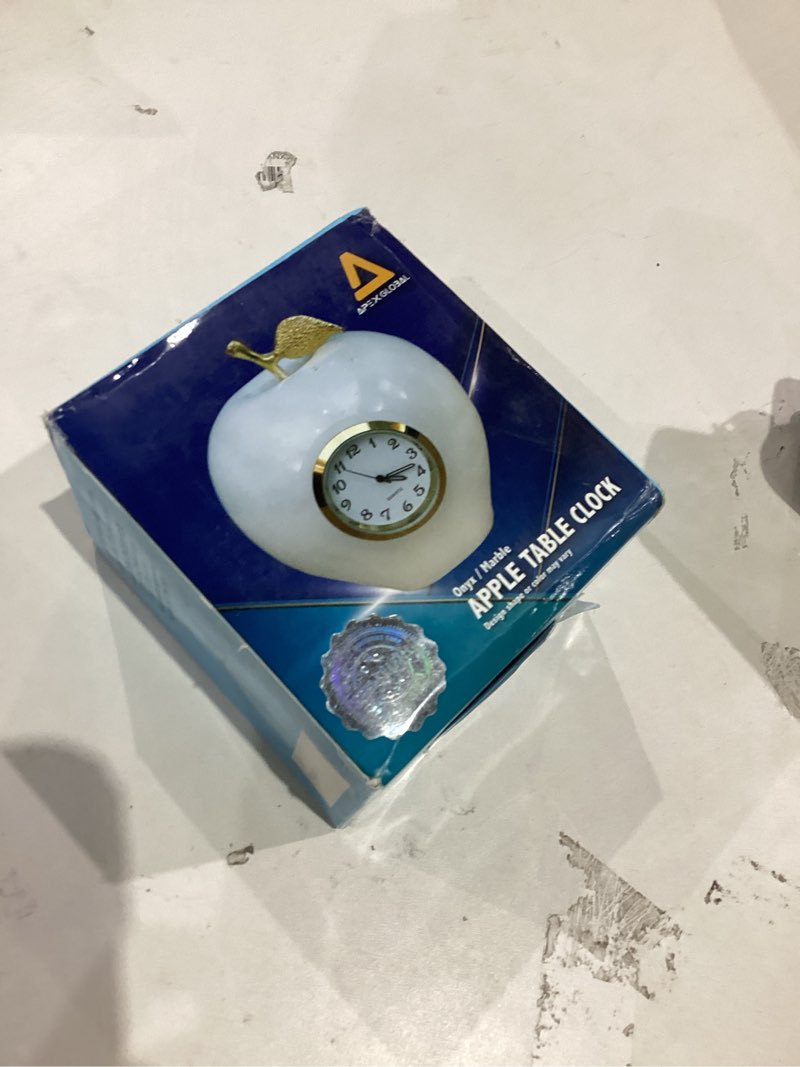 Apple table clock 