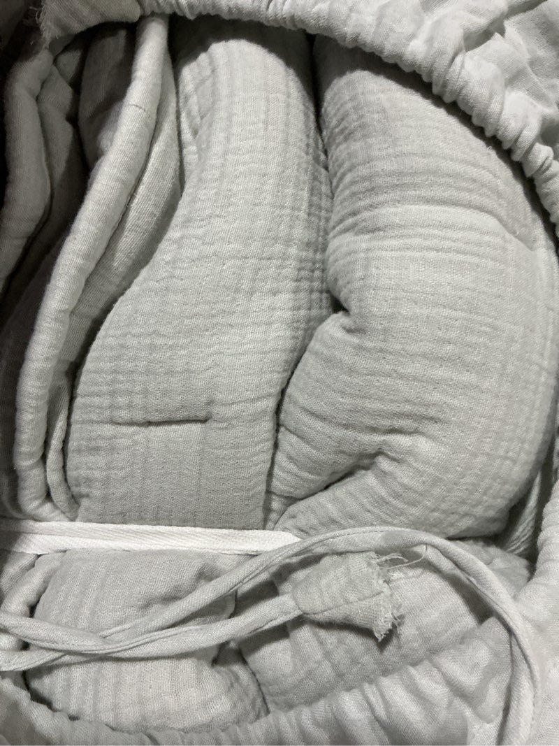 Condition photo showing Good Condition for organic airy gauze dream quilt set, queen, mist 