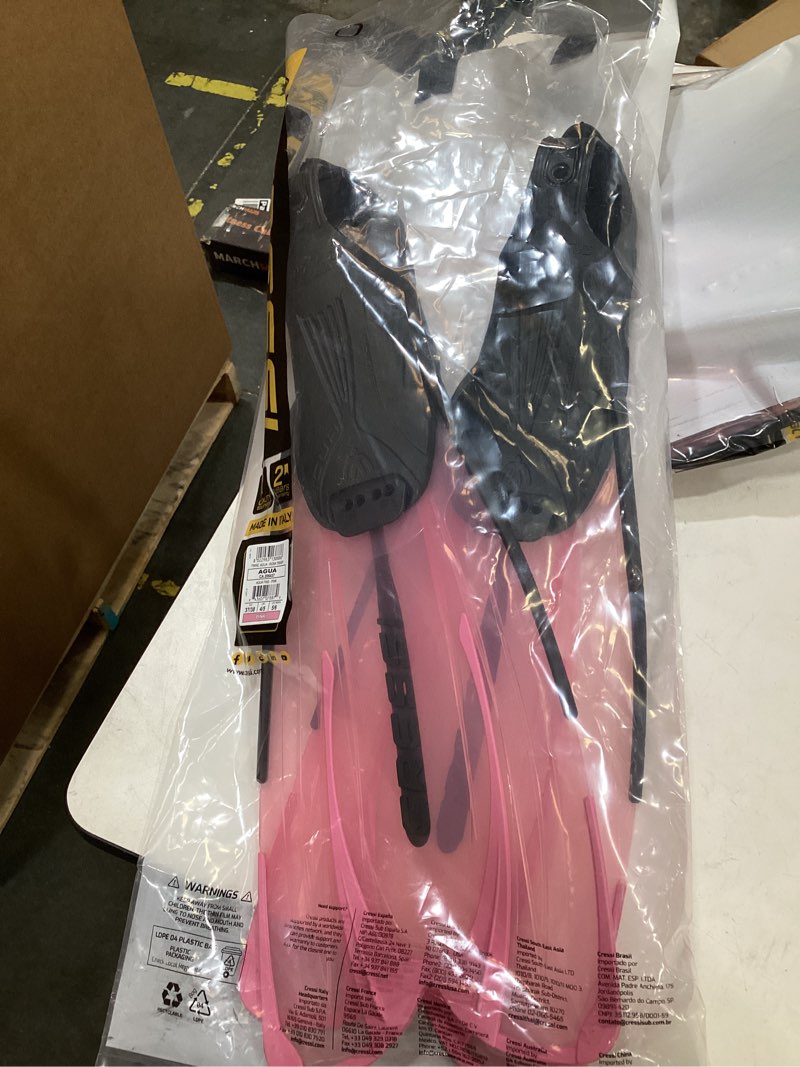 Condition photo showing New/Like New for cressi adult snorkeling fins with self-adjustable comfortable full foot pocket | perfect for traveling | agua: made in italy eu 37/38 | us man 5/6 | us lady 6/7 pink