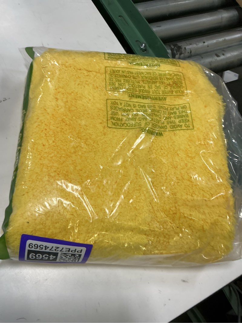Condition photo showing New/Like New for shacos super soft bathroom rugs runner 20x47 inch non slip washable long bath rugs bath mats for bathroom floor tub shower decor accessories, yellow 1'8" x 3'11" 1'8" x 3'11" (rectangular) yellow