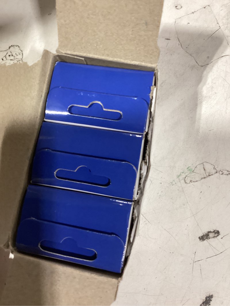 Condition photo showing New/Like New for extra strong magnetic clips for refrigerator and more, large blue, 3-pack large 3-pack blue