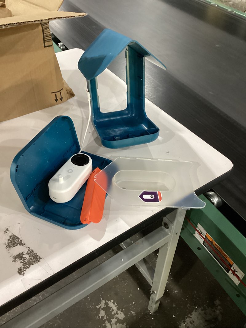 Condition photo showing Good Condition for Birdbuddy PRO Solar Smart Bird Feeder with Camera - AI Bird Species Identification, 5MP Photos, 2K HD Video Live Stream Camera, Slow-Motion Video, 2.6in Focus - Blue Solar Smart Bird Feeder PRO Solar - Blue