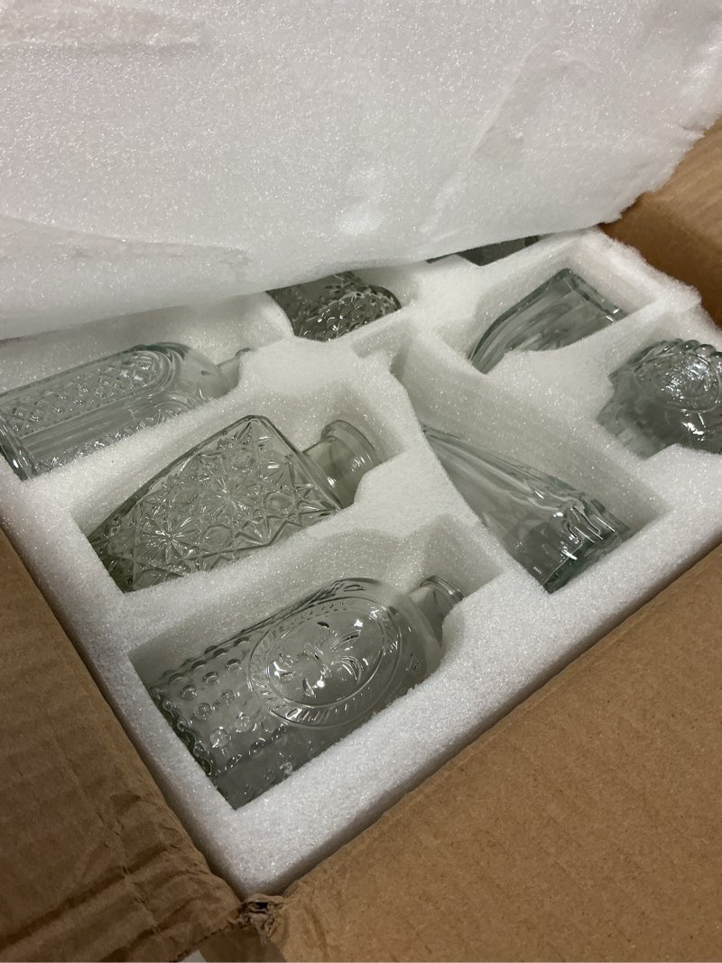 Condition photo showing Good Condition for arme glass bud vase set of 32 pcs?small glass vases for flowers?clear bud vases in bulk?vintage vases for centerpieces?small glass bud vase for rustic wedding decorations?home table flower décor clear-32pcs 32 pcs