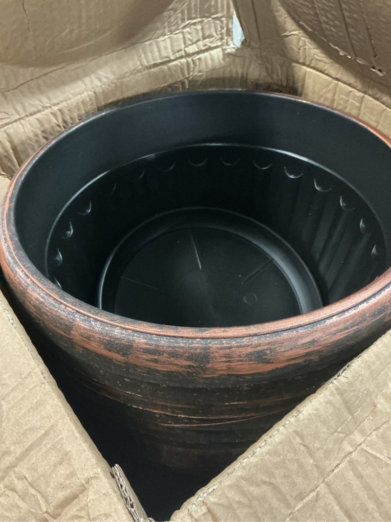 Condition photo showing Good Condition for 8 Pack 12 inch Large Plant Pots with Drainage Holes & Saucer,Plastic Flower Pots,Garden Pots for Indoor & Outdoor Plants Bronze 01